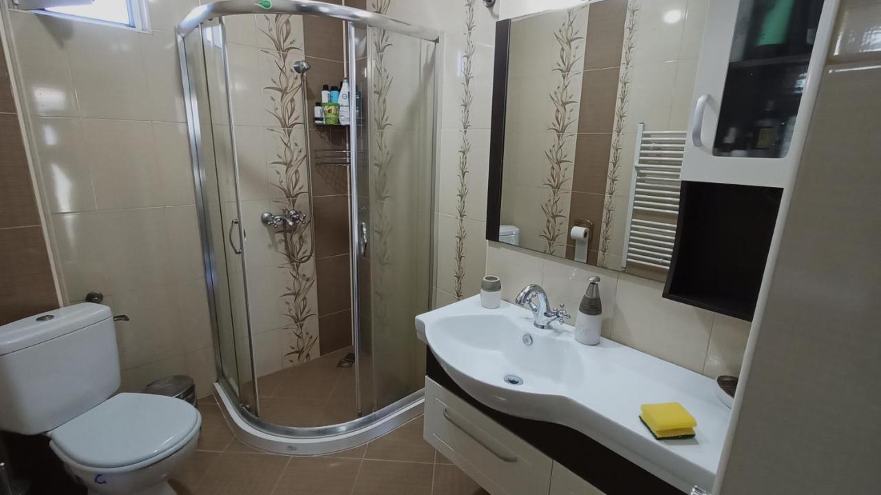 Nikolovi Home Apartments Pomorie Eksteriør bilde