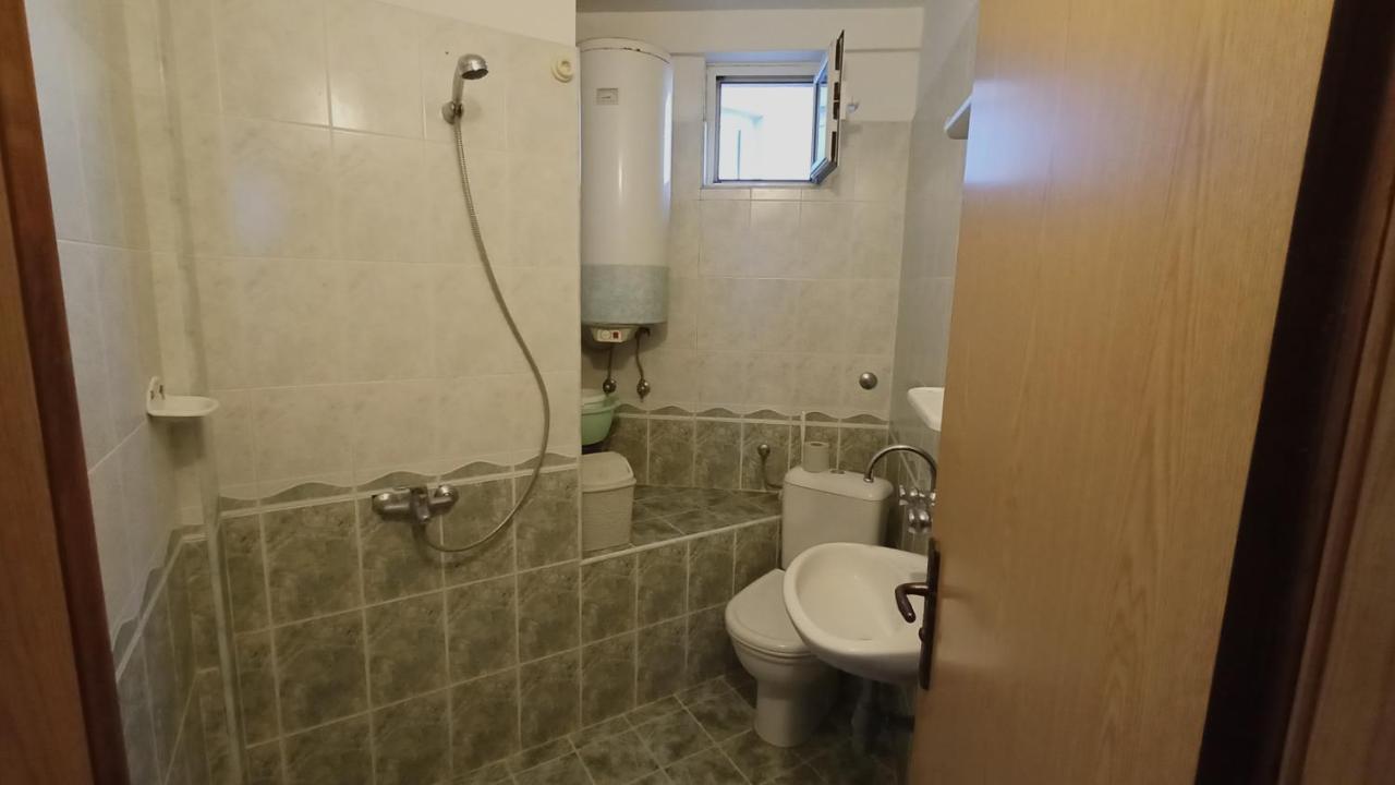 Nikolovi Home Apartments Pomorie Eksteriør bilde