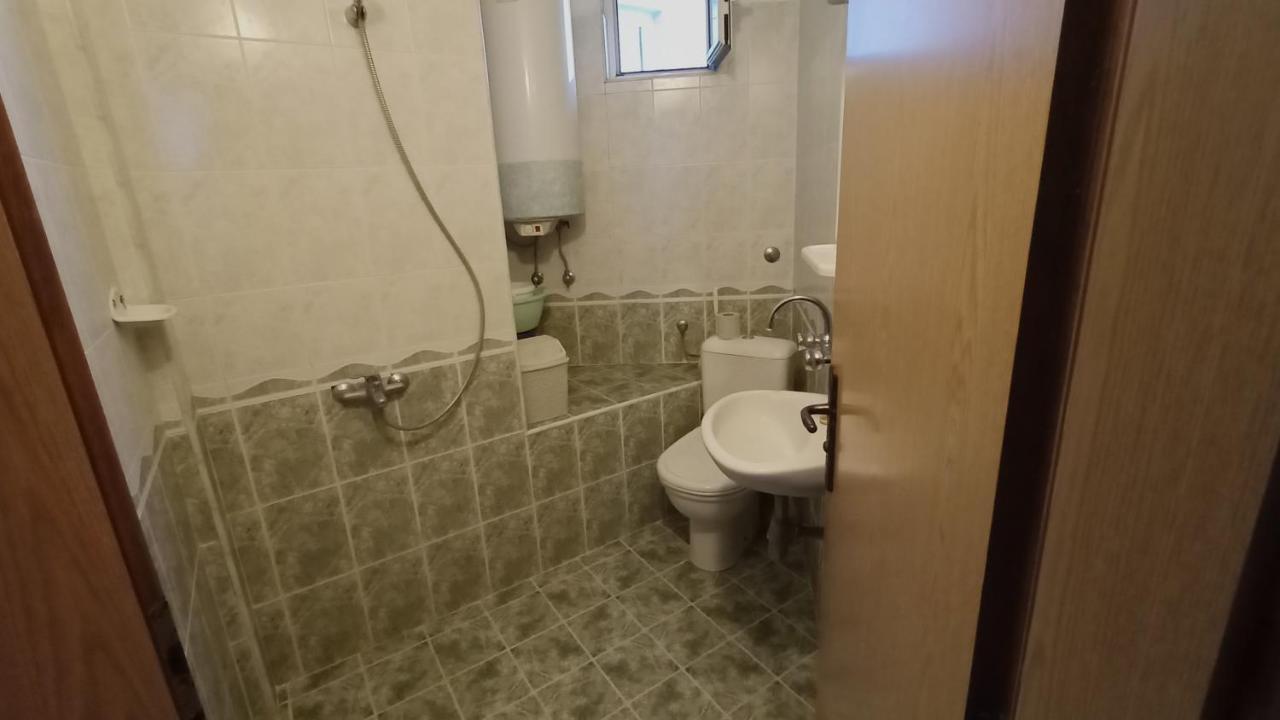 Nikolovi Home Apartments Pomorie Eksteriør bilde