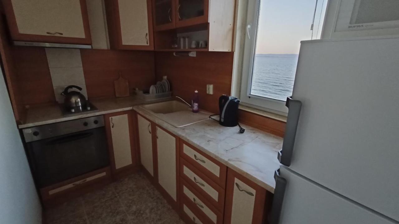 Nikolovi Home Apartments Pomorie Eksteriør bilde